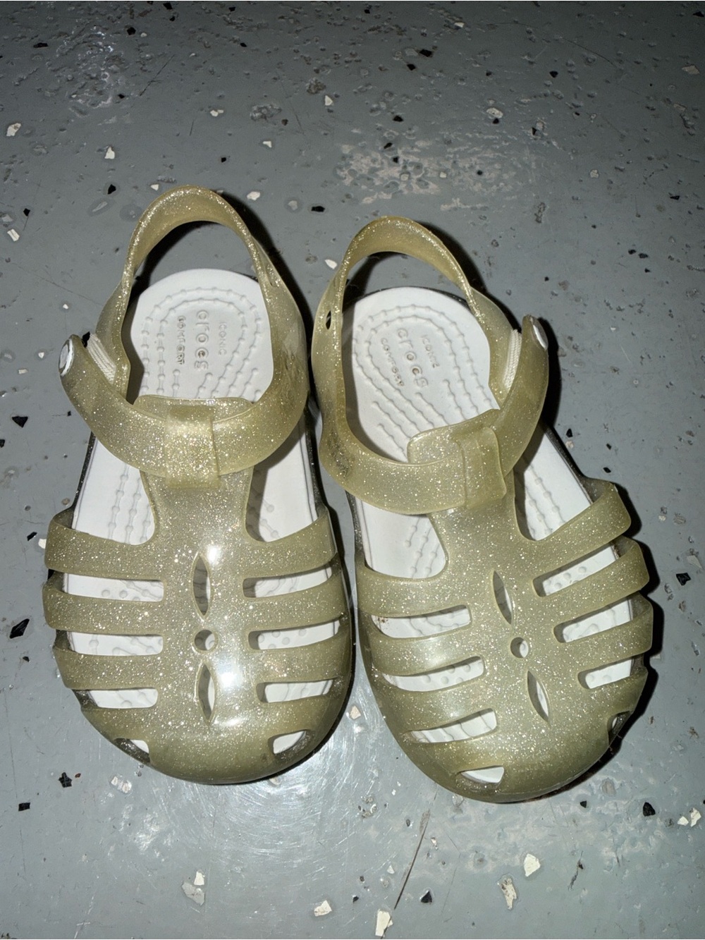 CROCS Kids Glitter Jelly Sandals in Gold